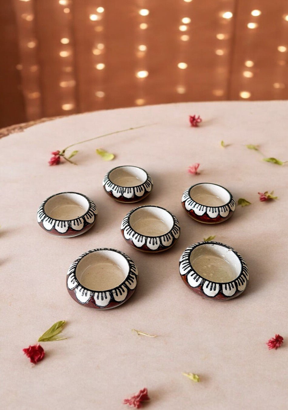 Brown leaf design Diya