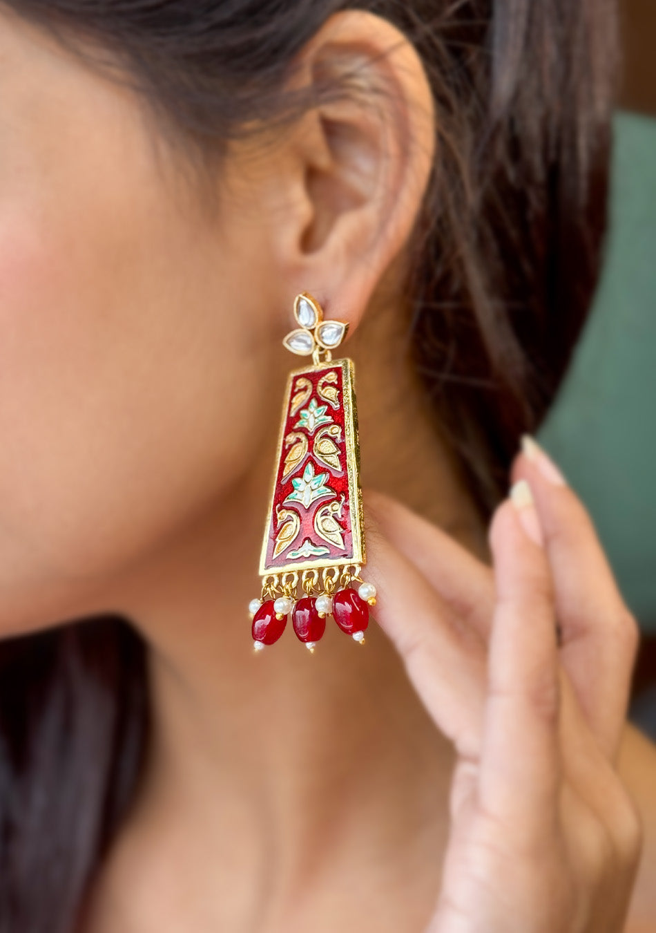 Surkh Meena Earring