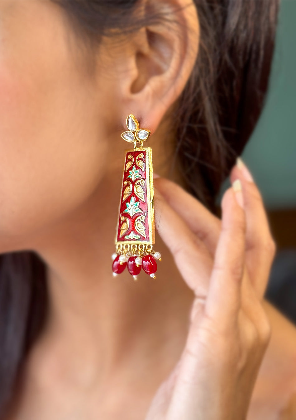 Surkh Meena Earring