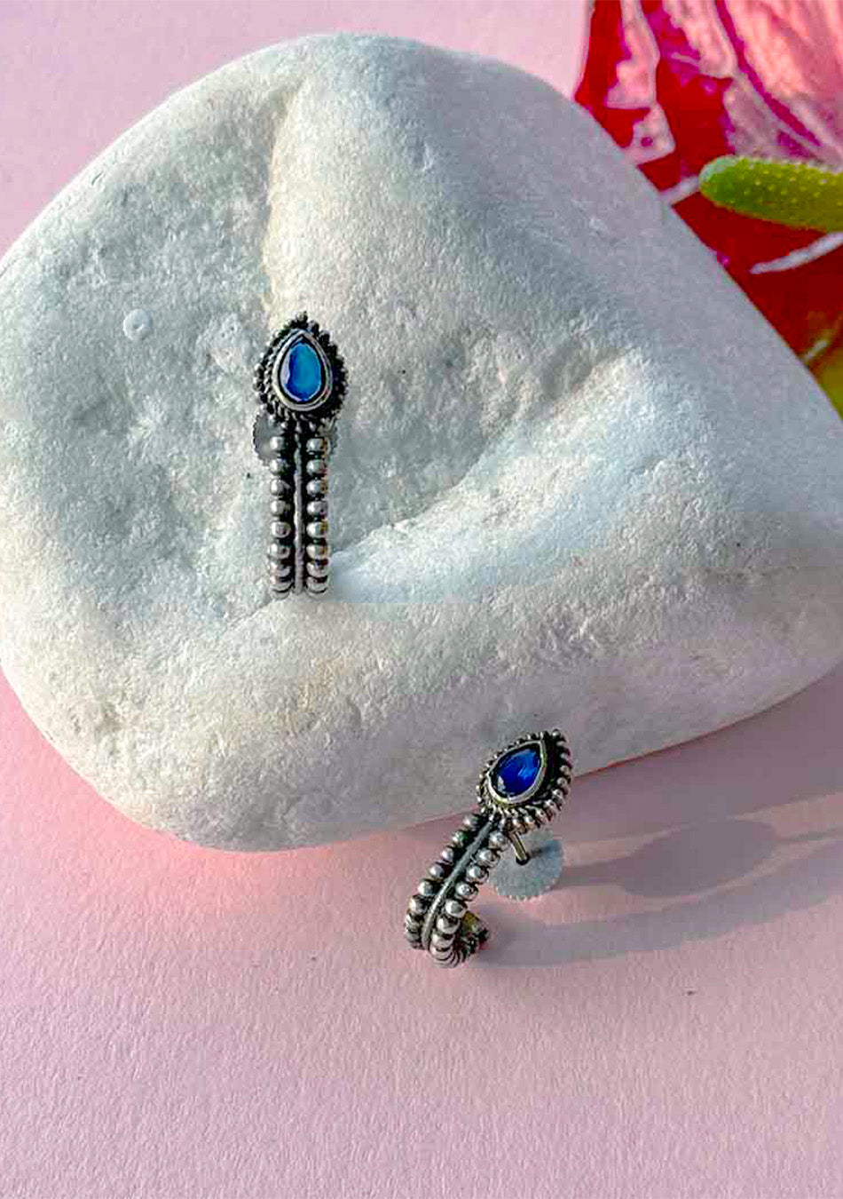 Azure Hug Studs