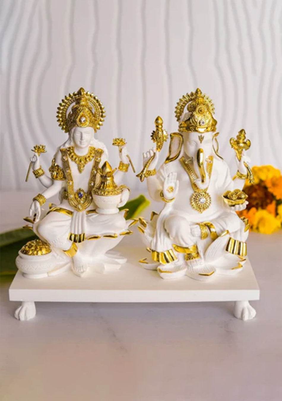 LAXMI GANESHA (MEDIUM)