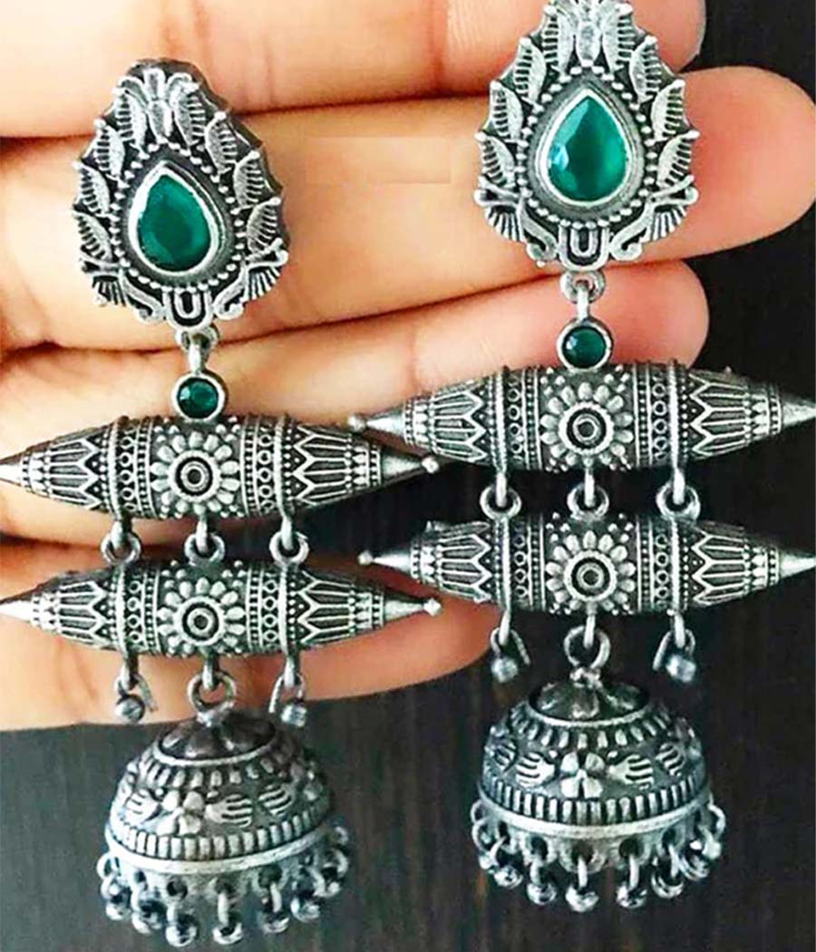 Sage Jhumka