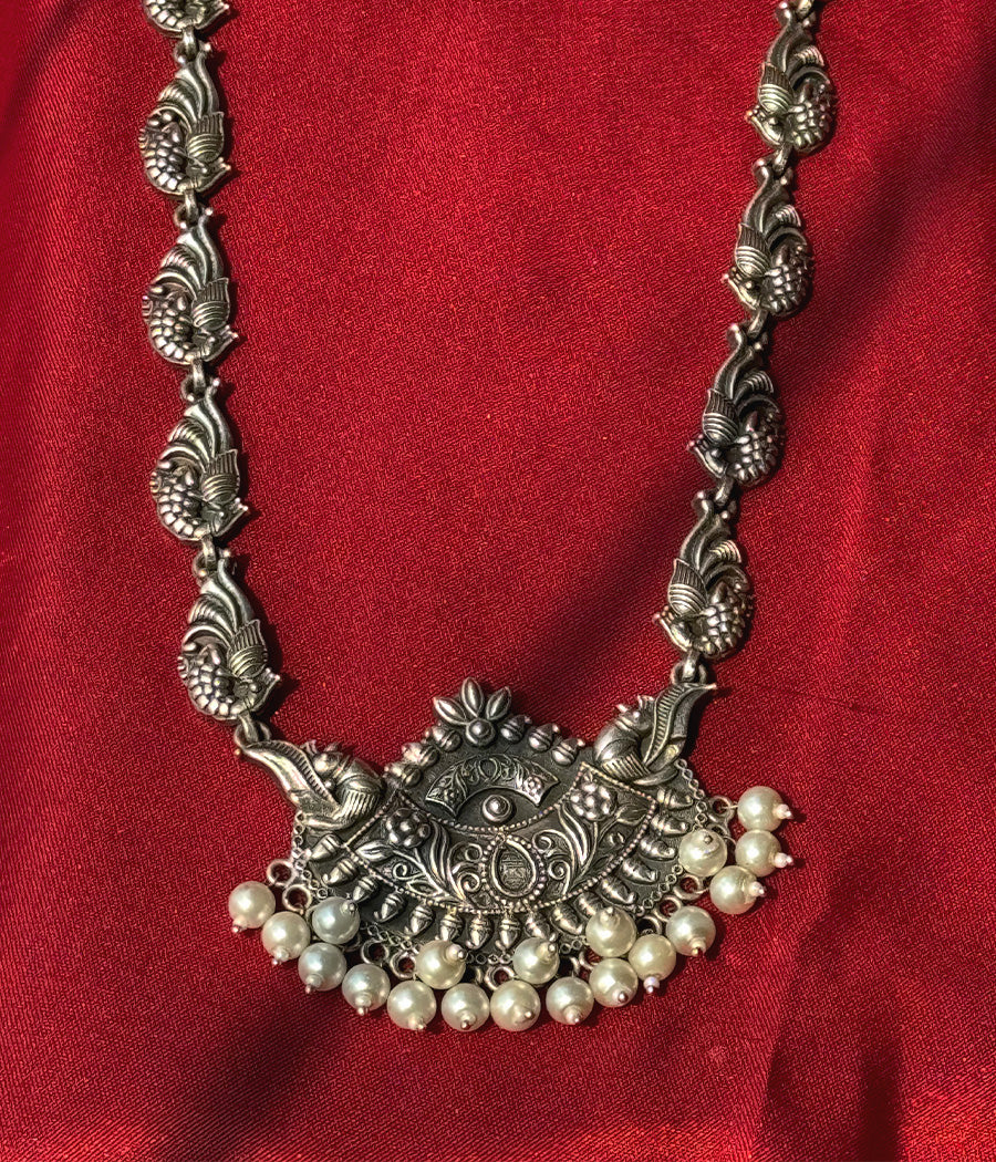 Pearly Peacock Ensemble
