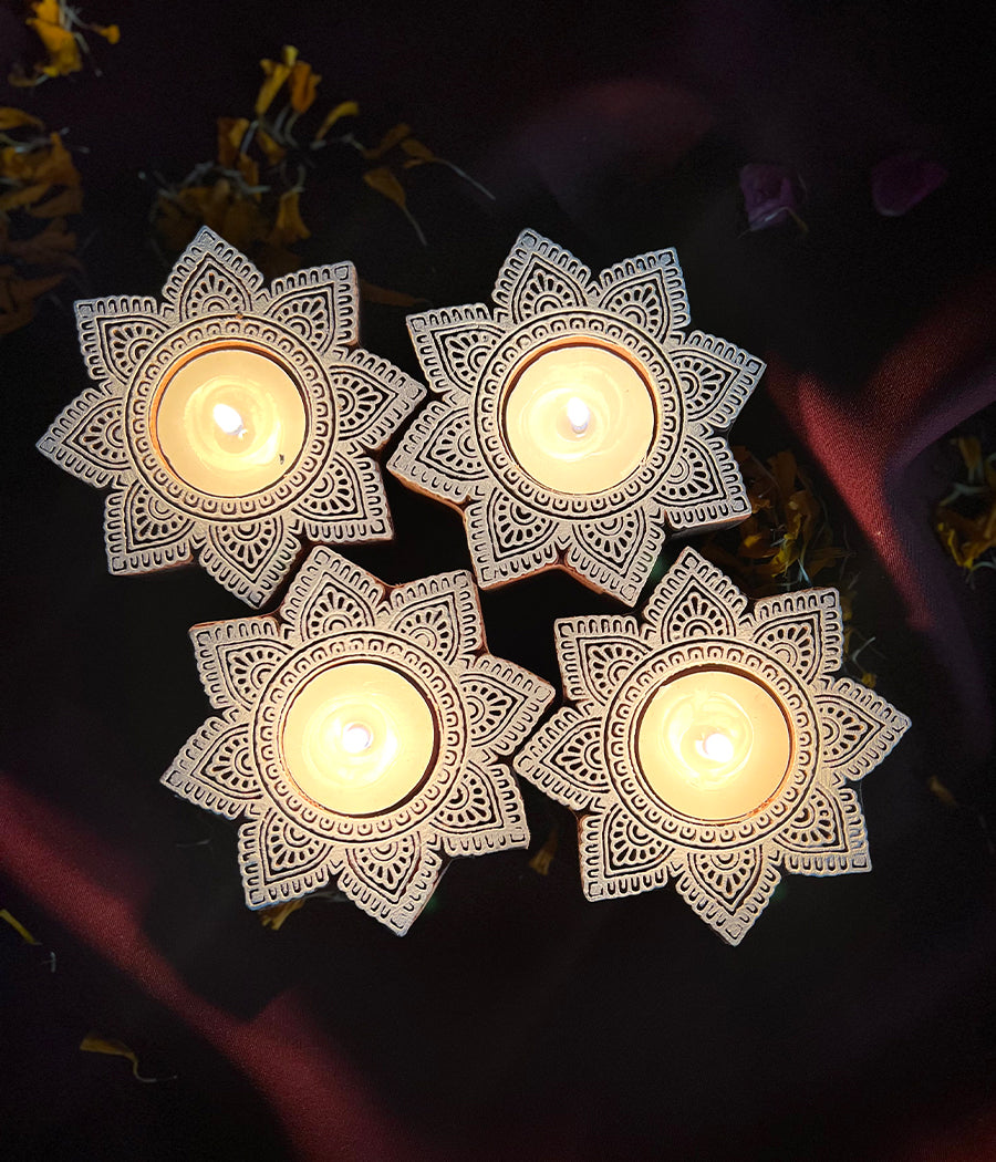 Star Carved Wood Tealight - Set of 4