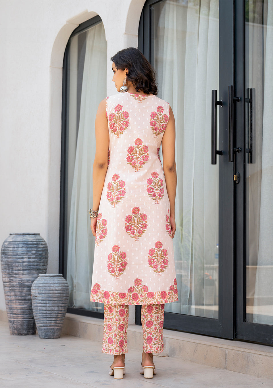 Pink Floral Printed Cotton Straight Fit Kurta Pant Set
