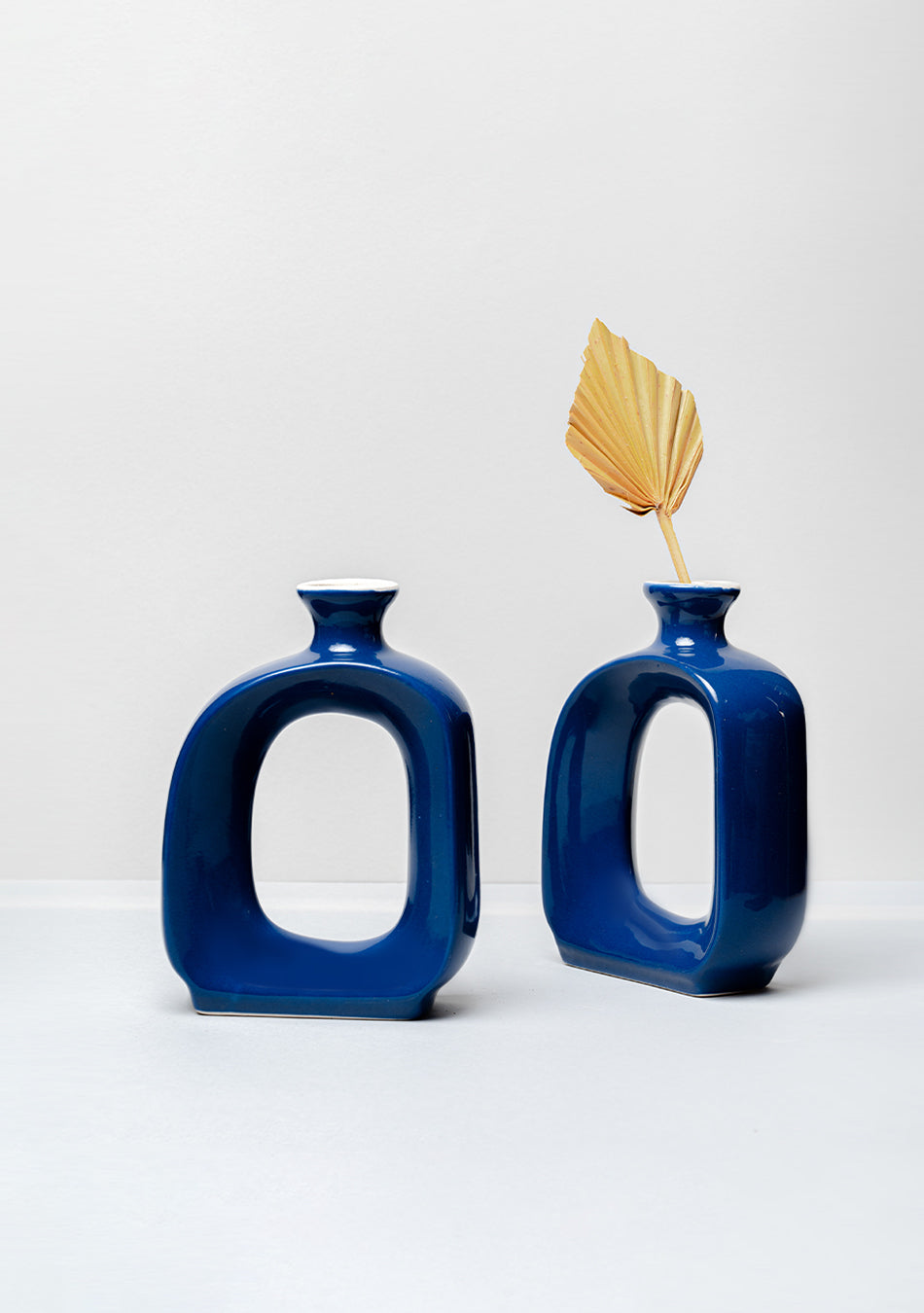 Dense Blue Vase Set