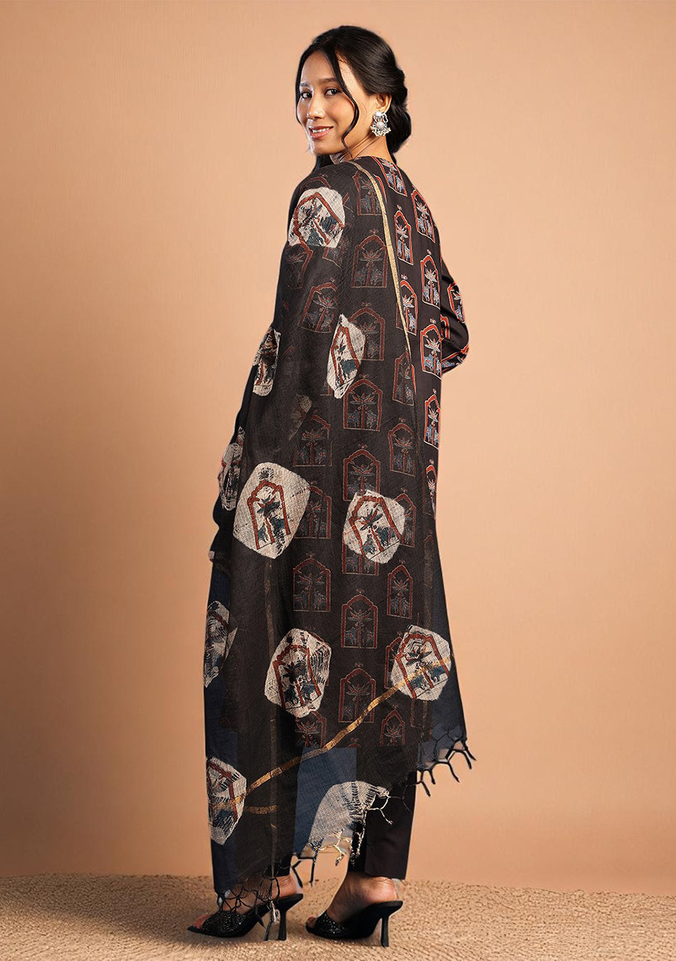 Aravalii Noir Mehraz Suit Set