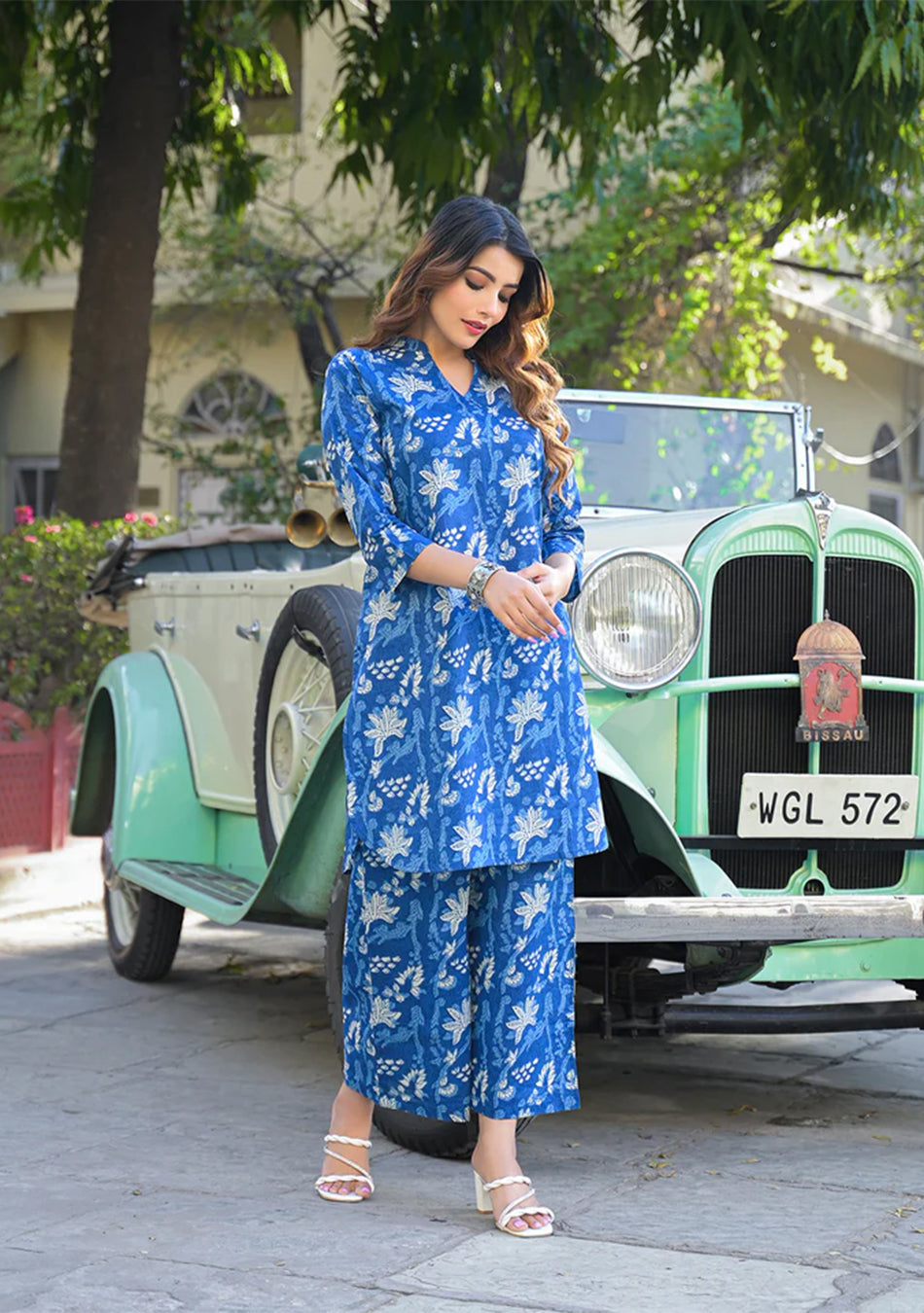 Blue Floral Print Cotton Fabric Kurta with Pant