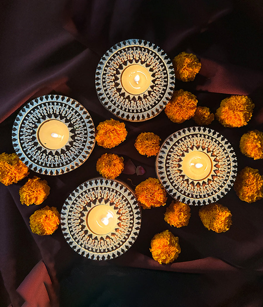 Wooden Devotion handcrafted Diya (Set of 4 Diyas)