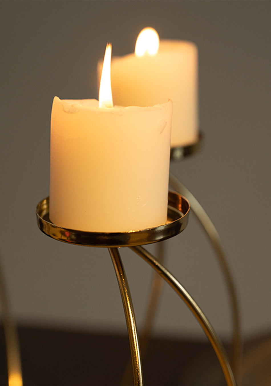 GOLD LOTUS CANDLE STAND