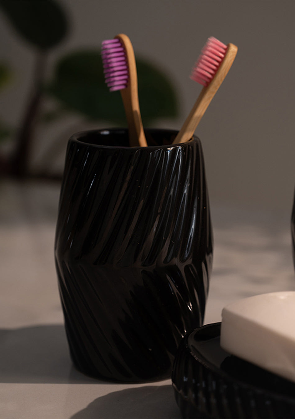 Black Striped Bathroom Set