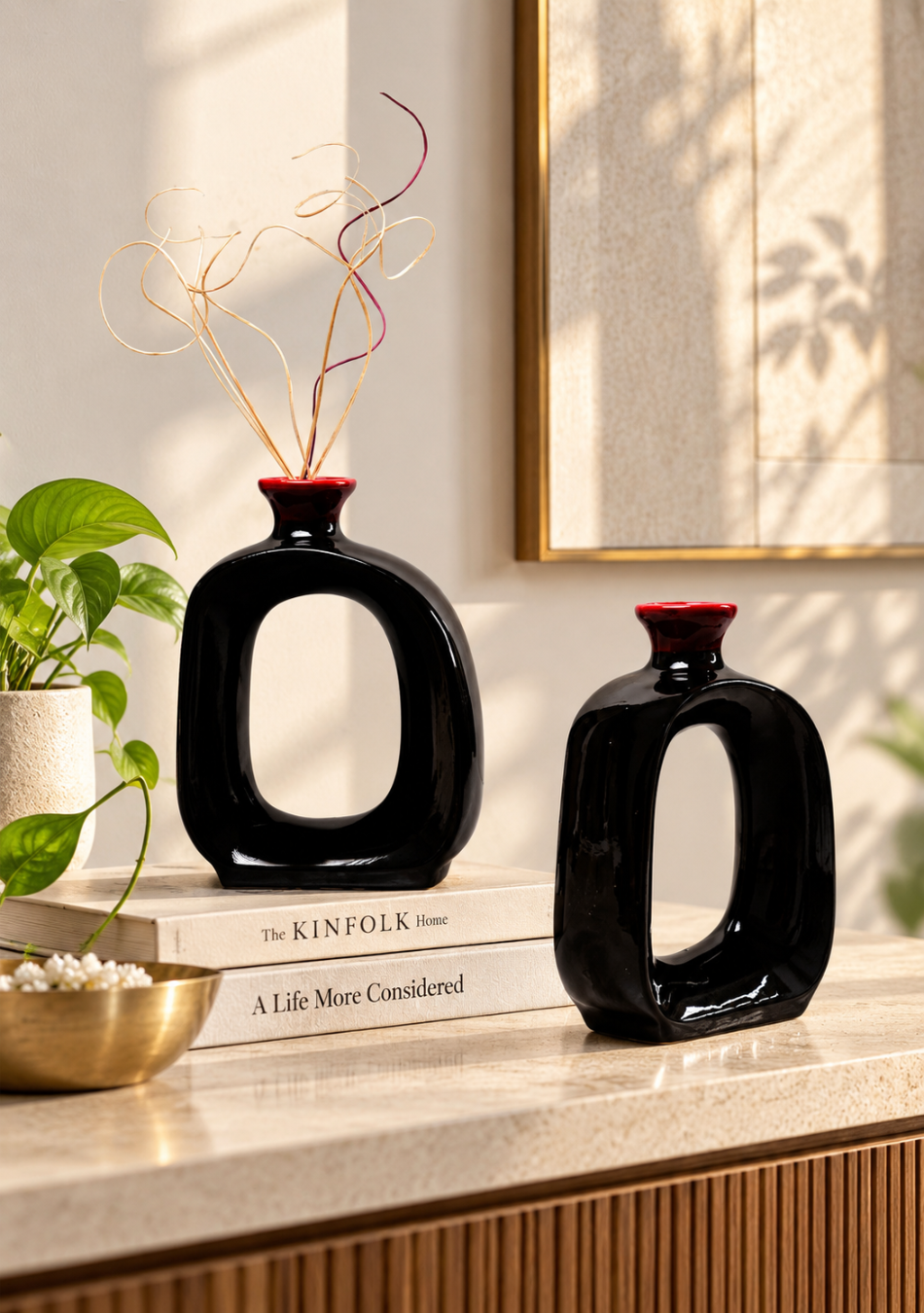 Dense Black Vase Set