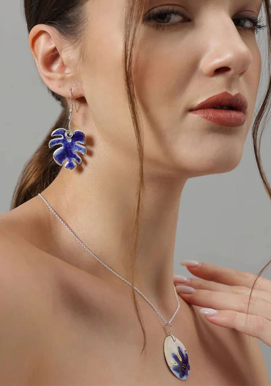 Swiss Cheese Leaf Earrings & Necklace Set