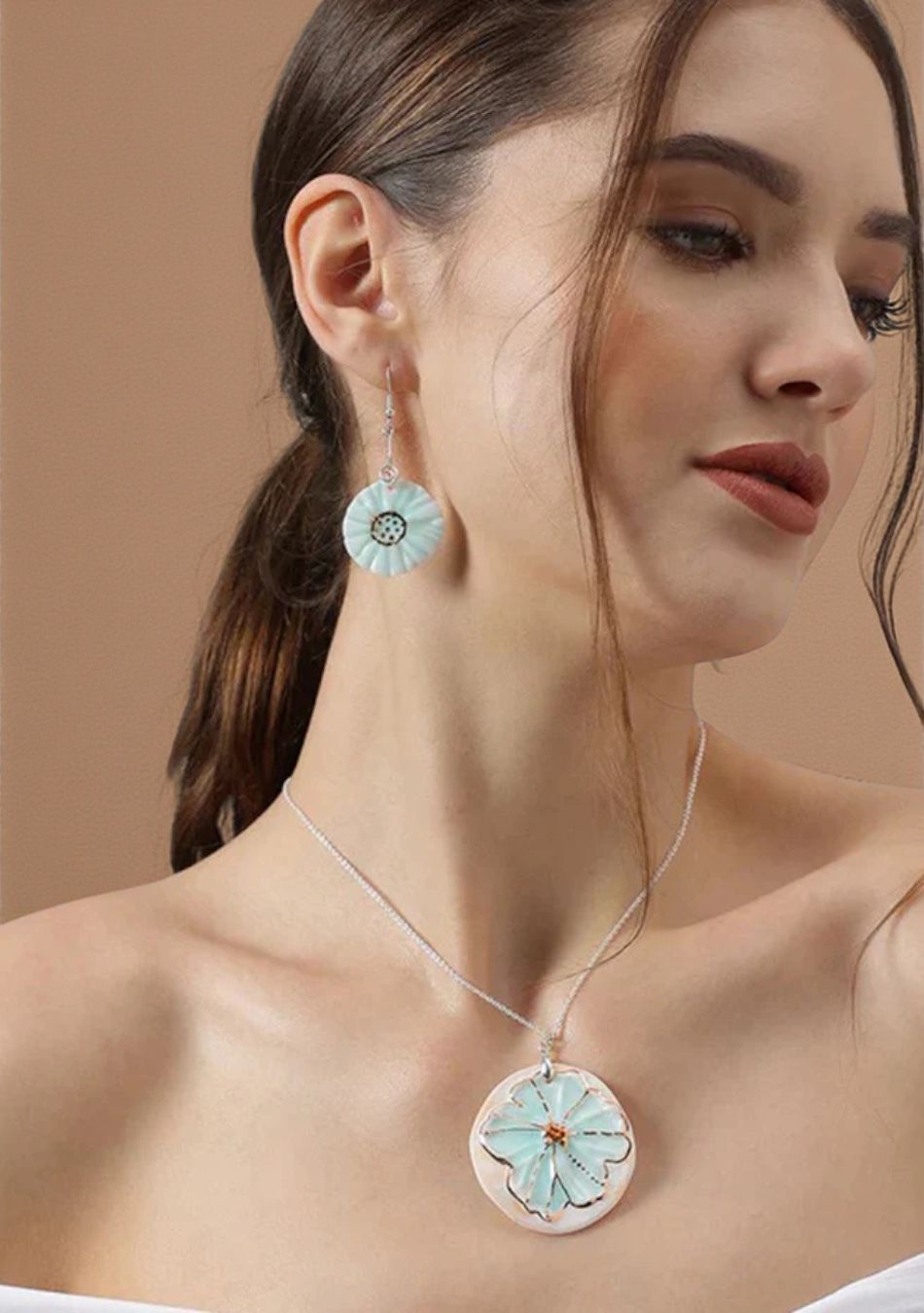Aurelia Bloom Pendant & Earring Set