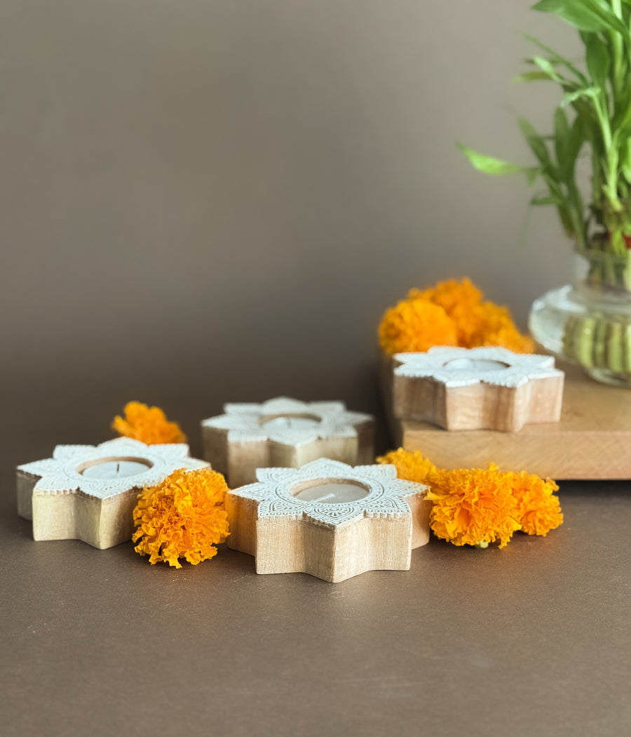 Star Carved Wood Tealight - Set of 4