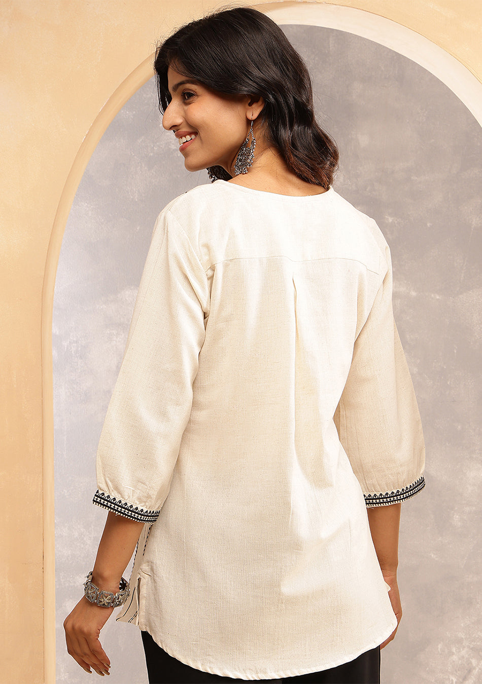 Linear Bloom Top
