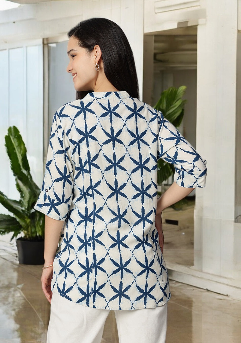 Indigo Lattice Top