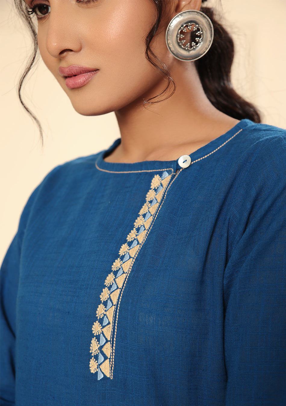 Elegant Blue Solid Cotton Kurta