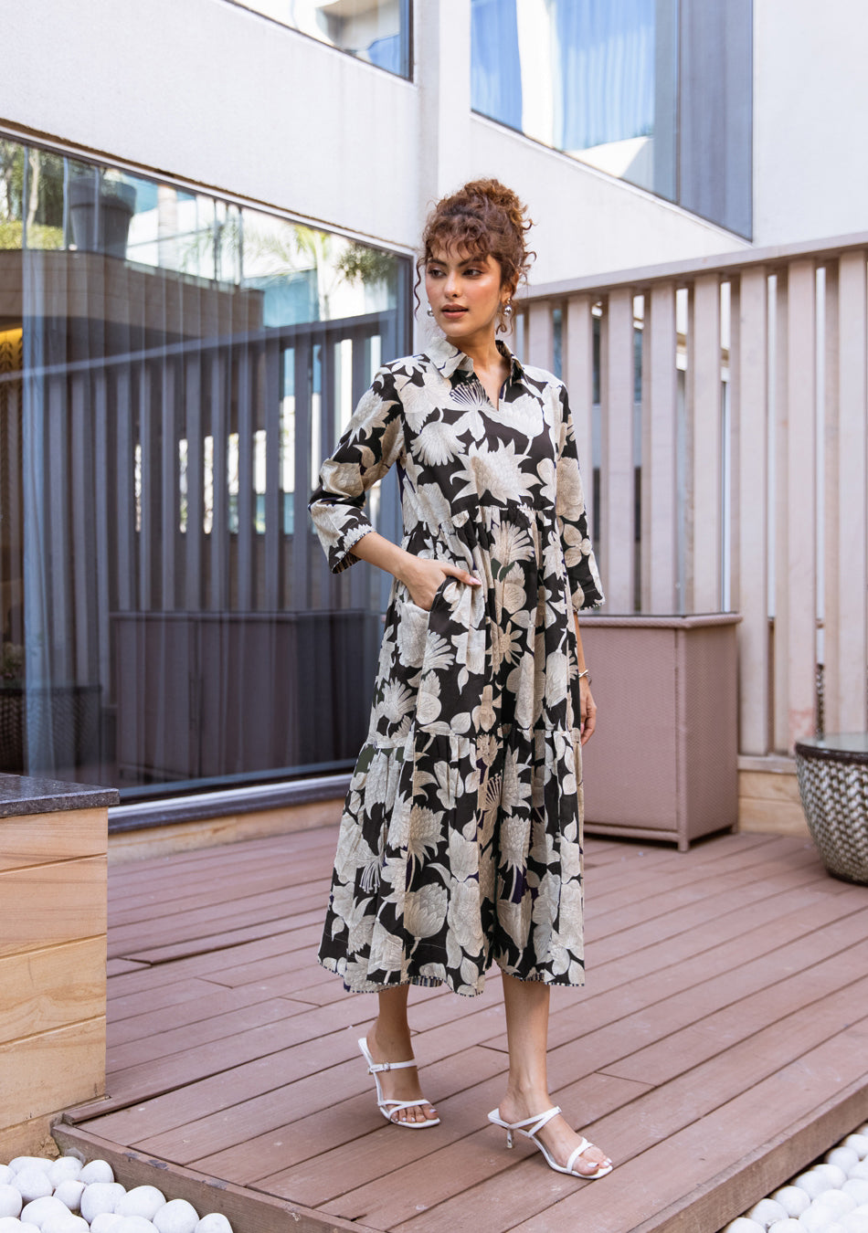 TIERED DRESS WITH COLLAR BODRUM BOTANICALS