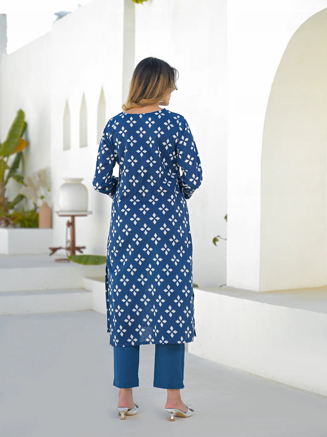 Blue Round Neck Cotton Straight Kurta Pant Set With Dupatta