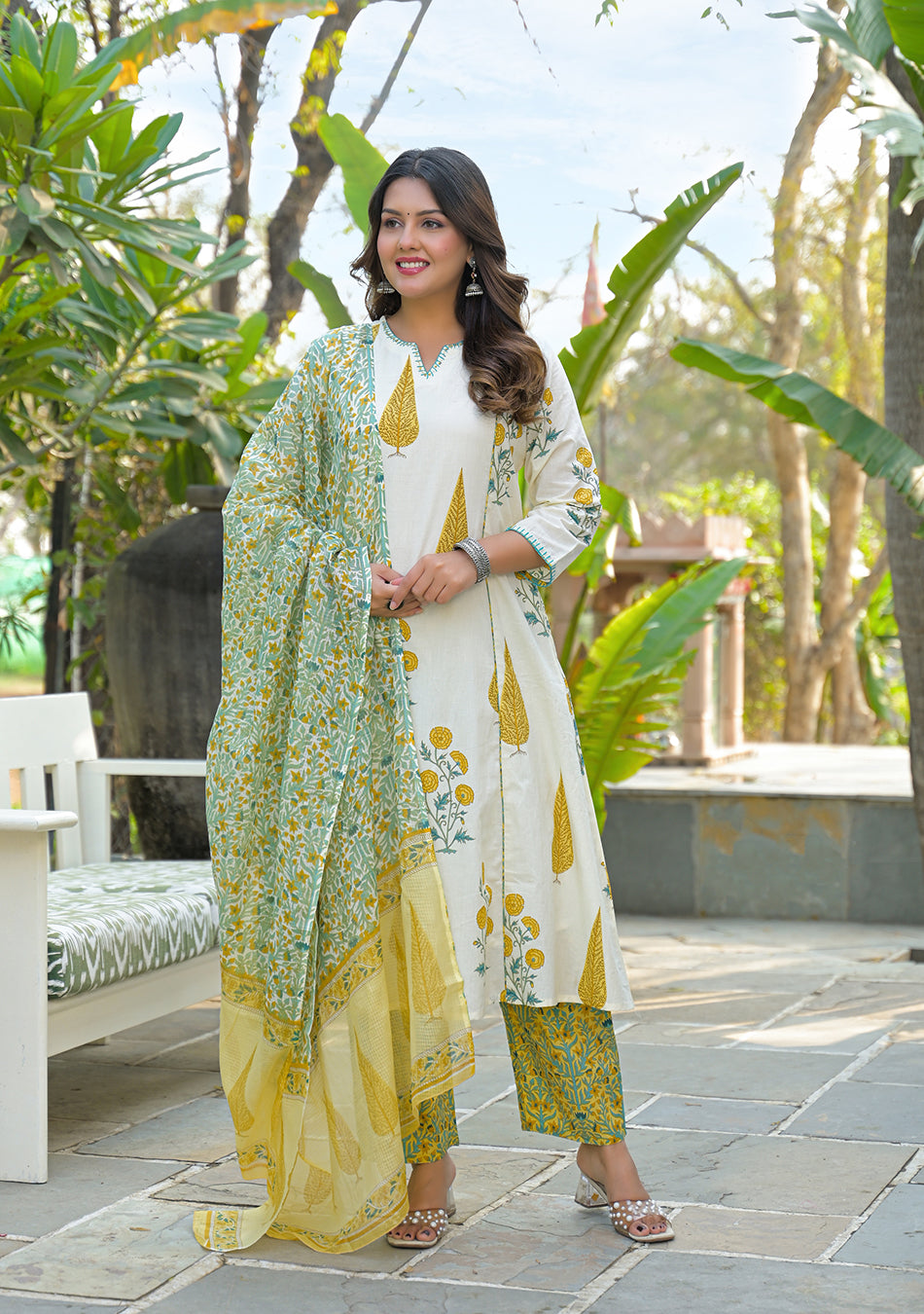 Aravalii Amaltas Noor Suit Set