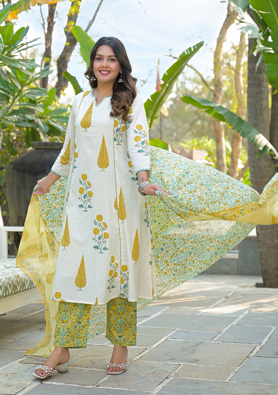 Aravalii Amaltas Noor Suit Set