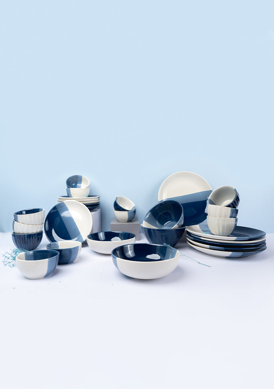 Bluebird Skies Dinnerset - Set of 28