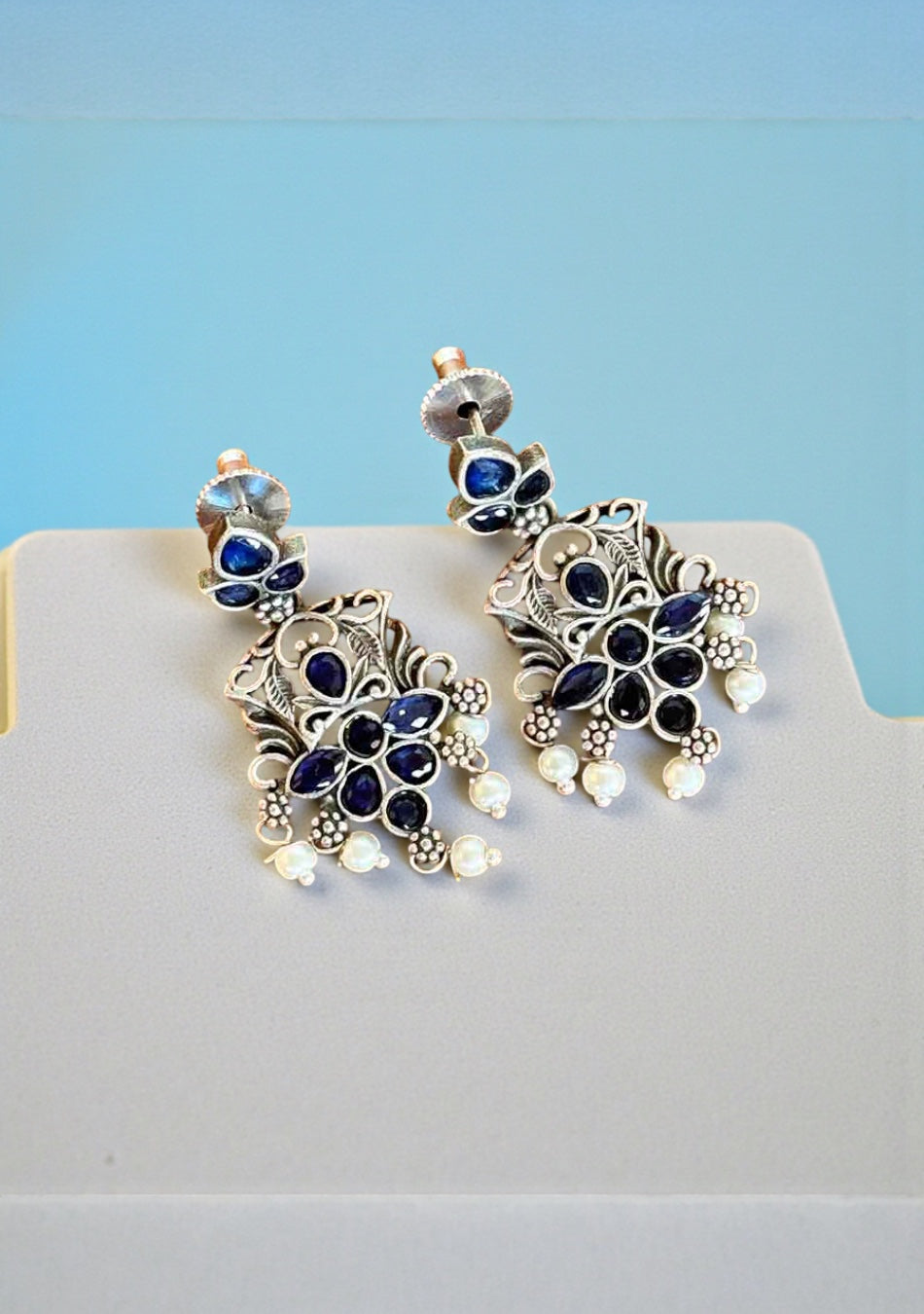 ROYAL BLUE PEARL ELEGANCE