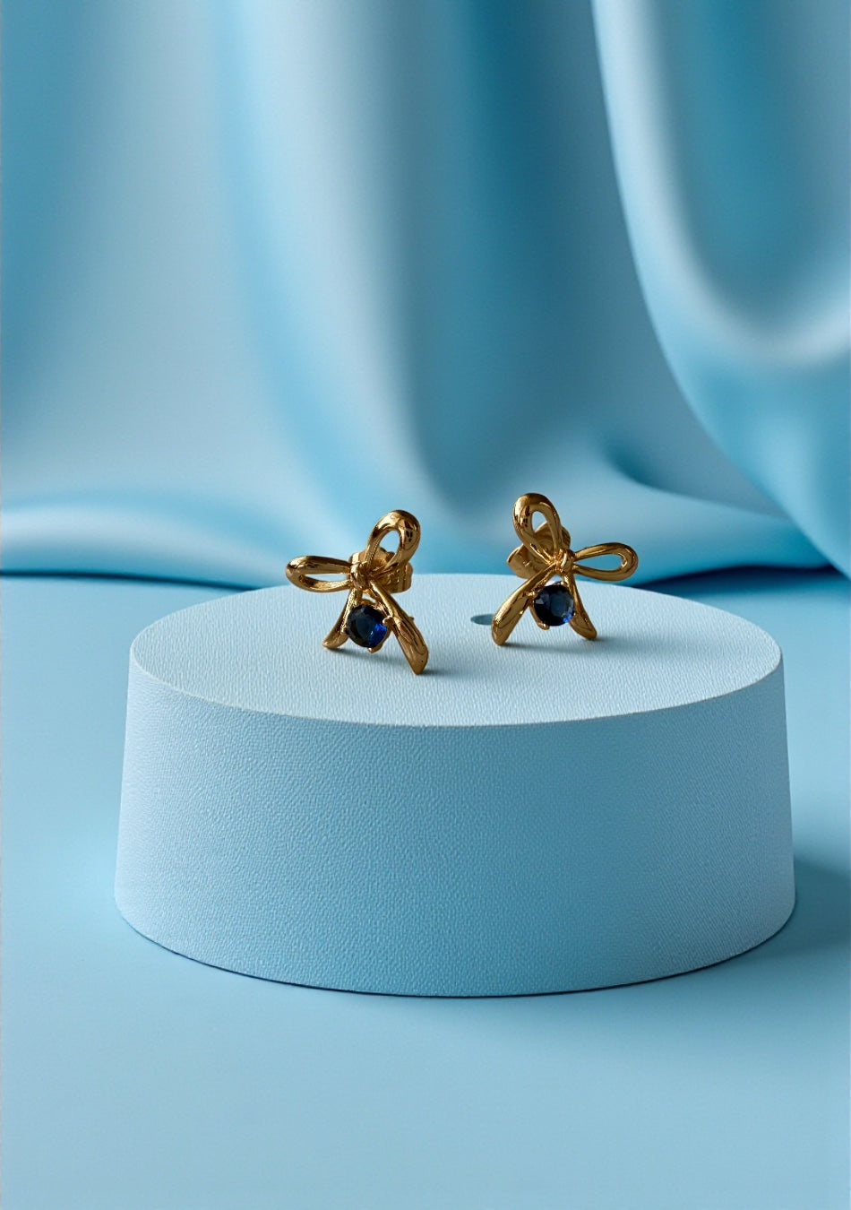 Midnight Bow Sapphire Set