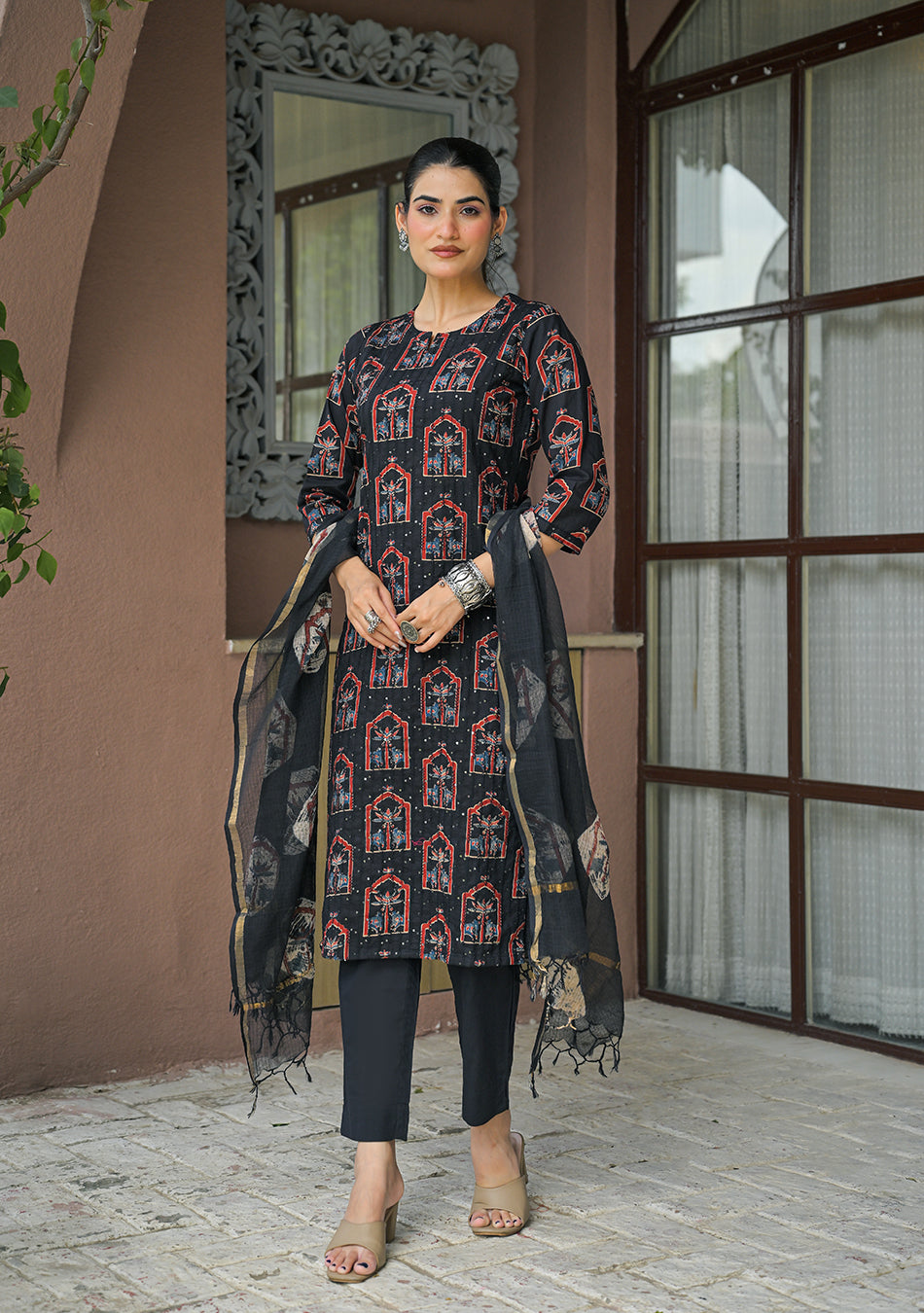 Aravalii Noir Mehraz Suit Set