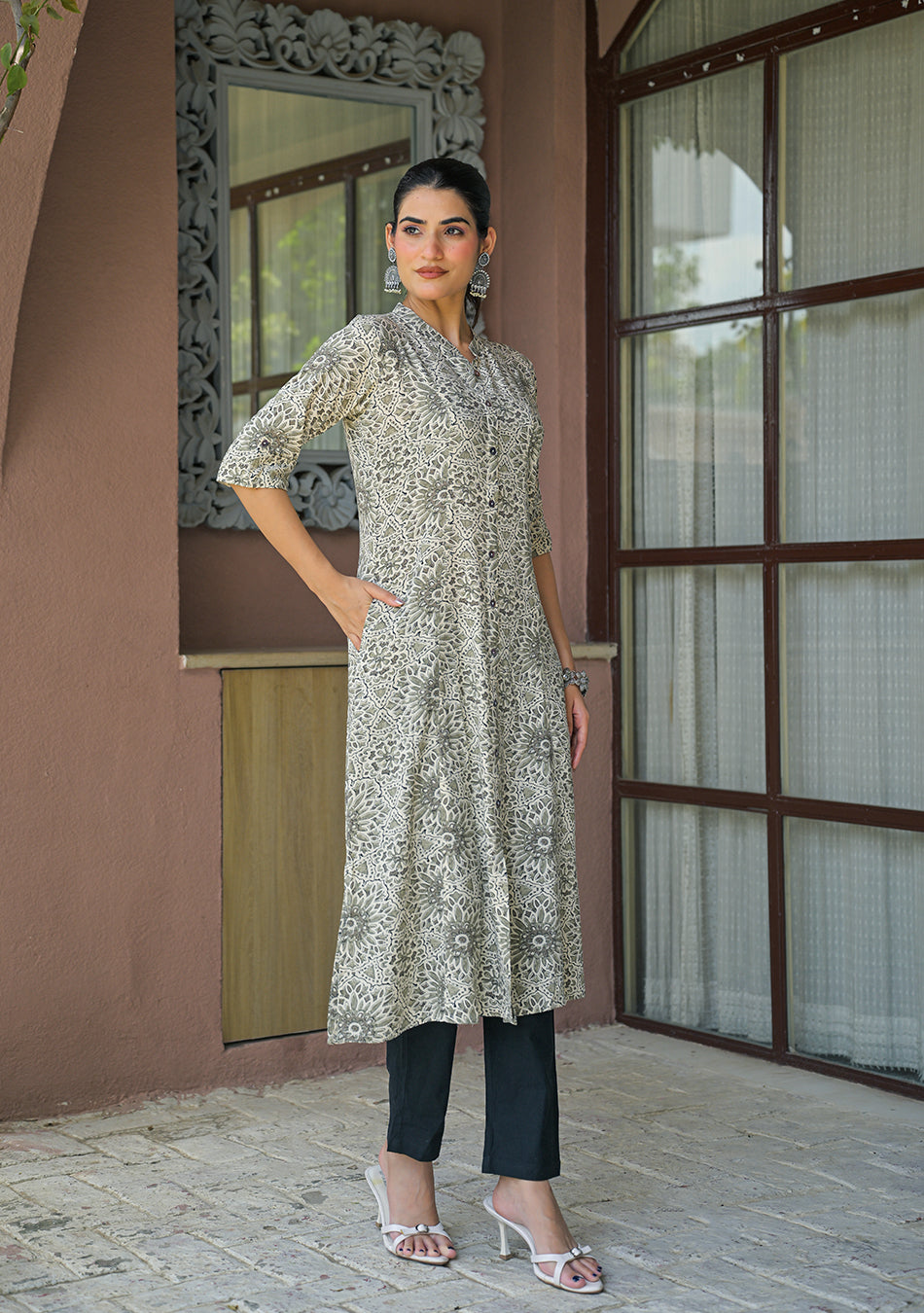 Aravalii Charcoal Floral A-Line Kurta