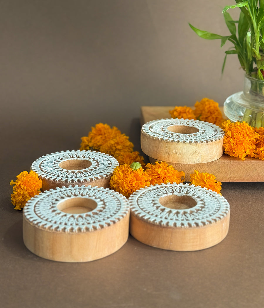 Wooden Devotion handcrafted Diya (Set of 4 Diyas)