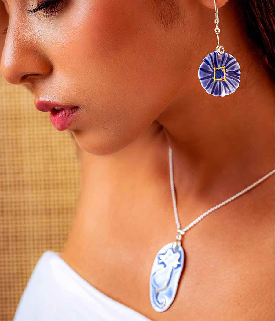 Blue Pennywort earring with Whisker Charm Cat Pendant