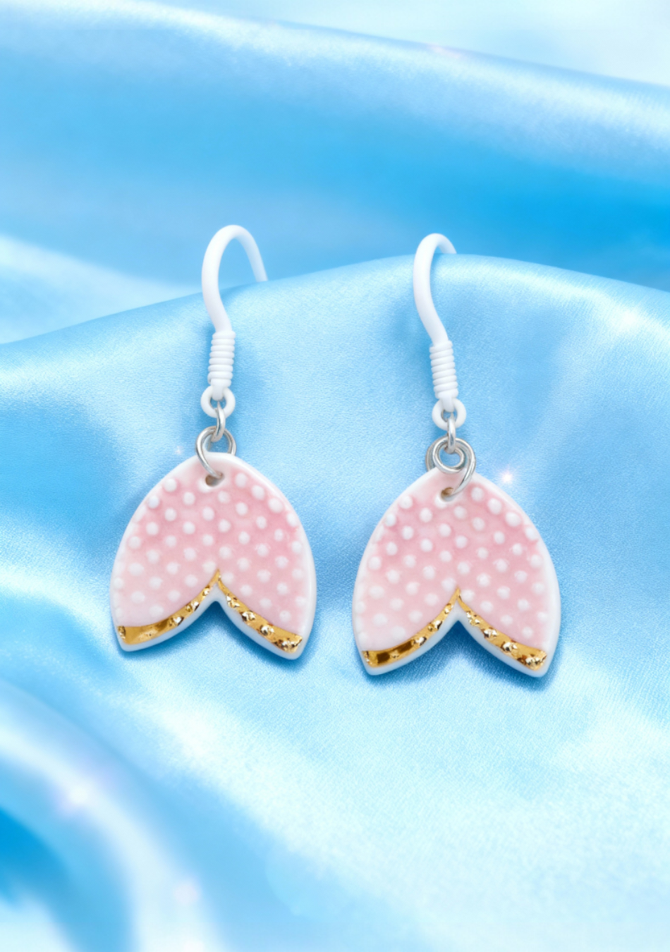 Rosy Fin Earring and Pendant Set