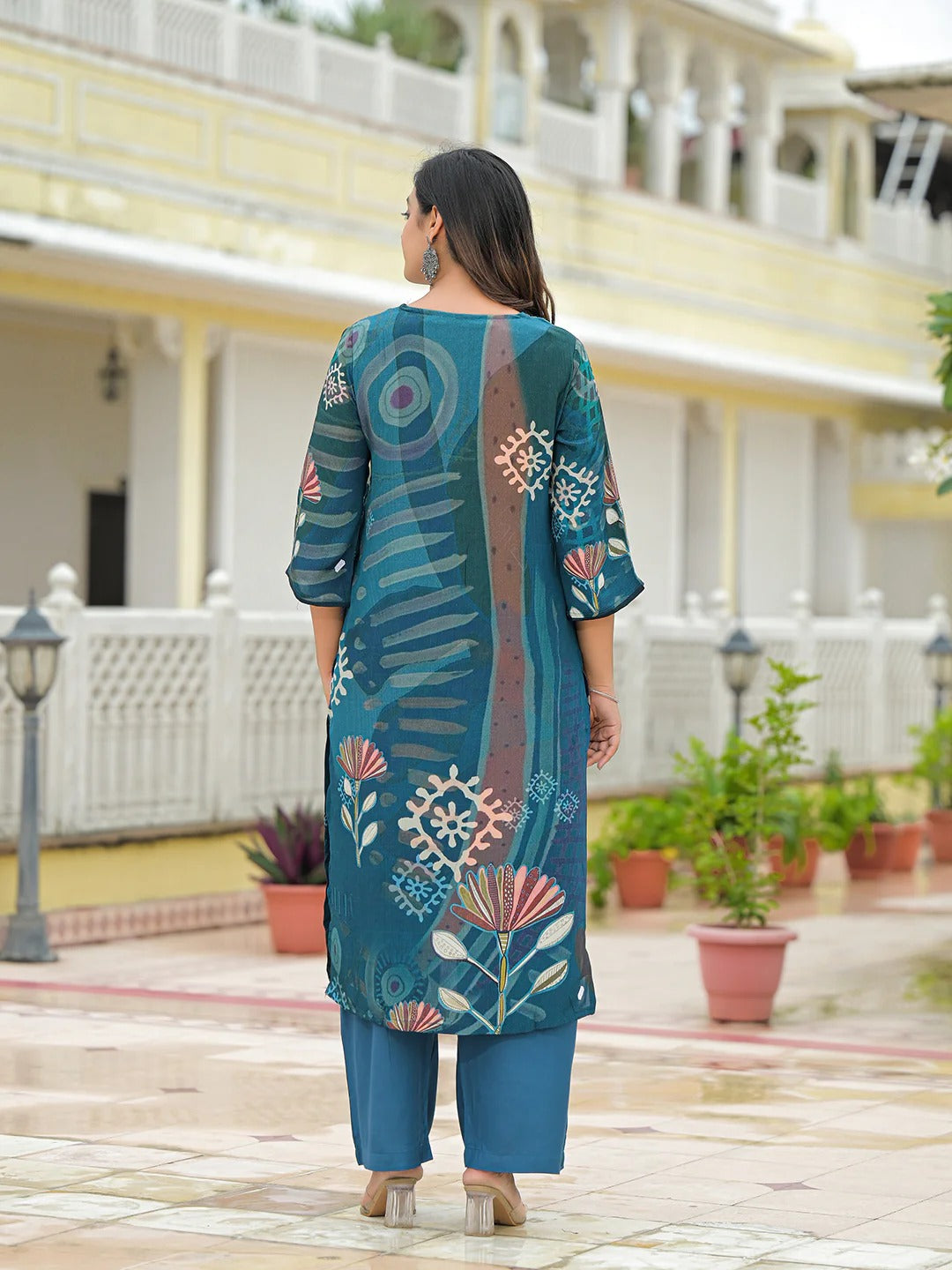 Blue Pure Crepe Digital Print Kurta Pant Set With Dupatta
