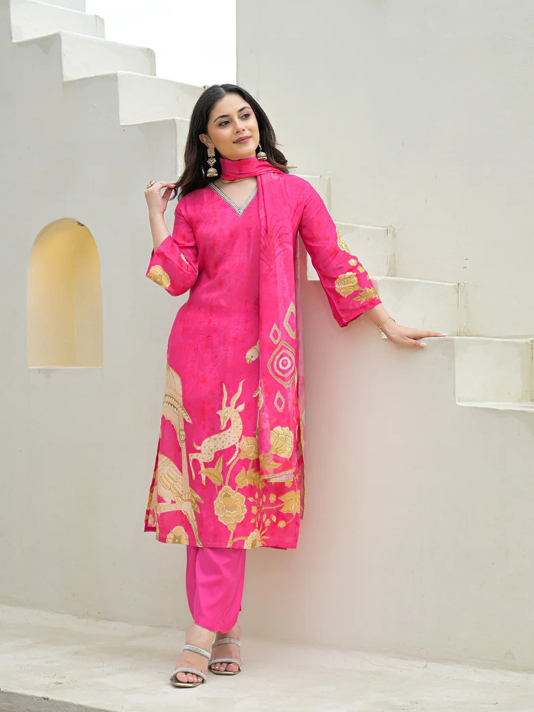 Pink Muslin Digital Print Kurta Pant Set With Dupatta
