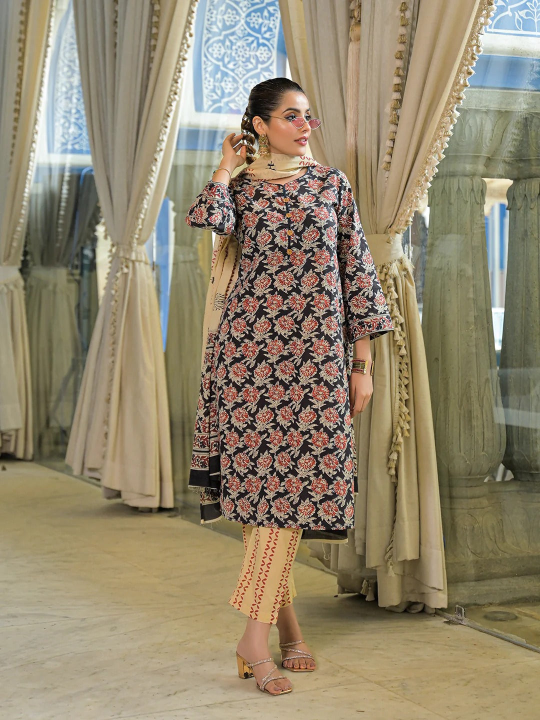 Black Hand Block Cotton Straight Kurta Pant With Dupatta
