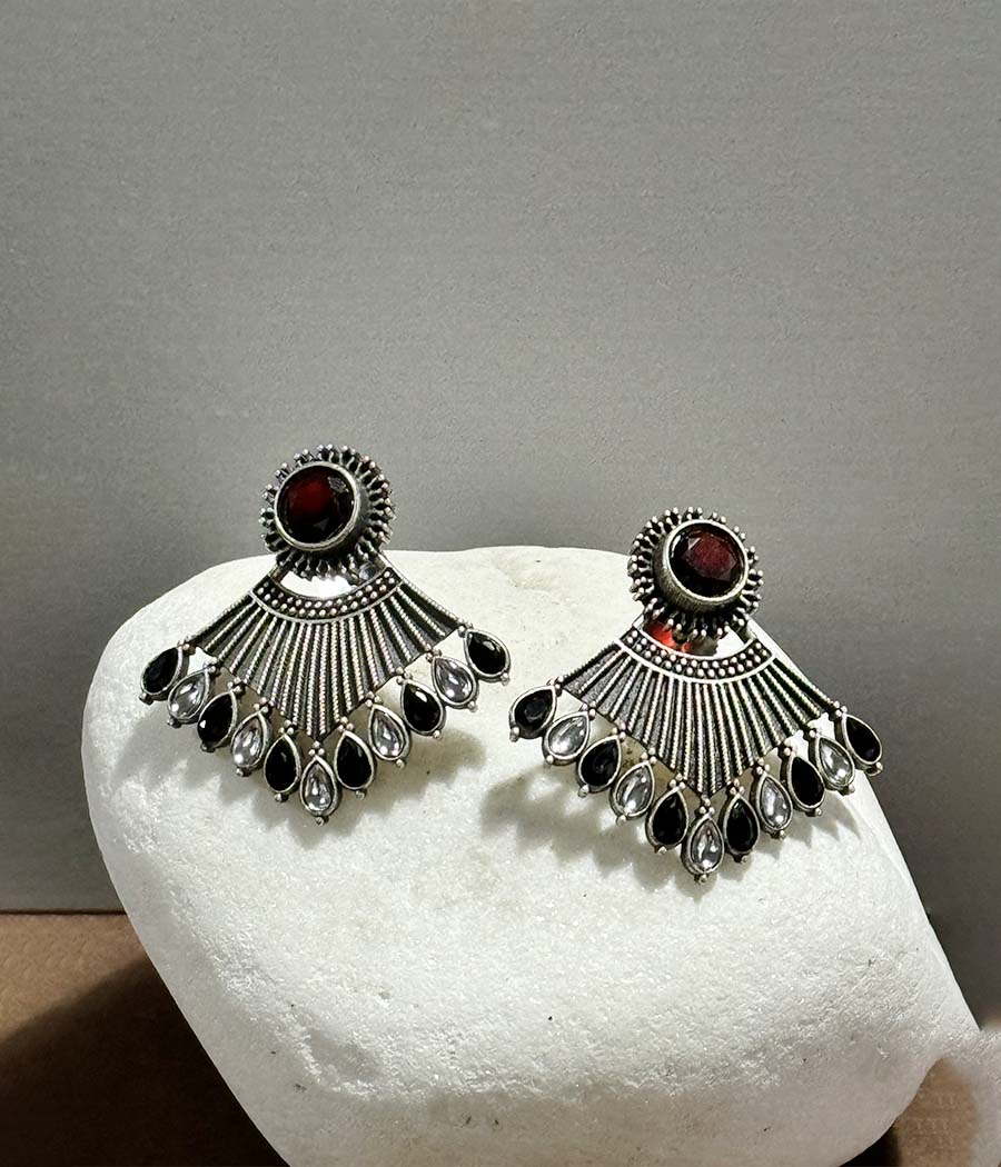 CRIMSON WHISPERING WIND STUDS