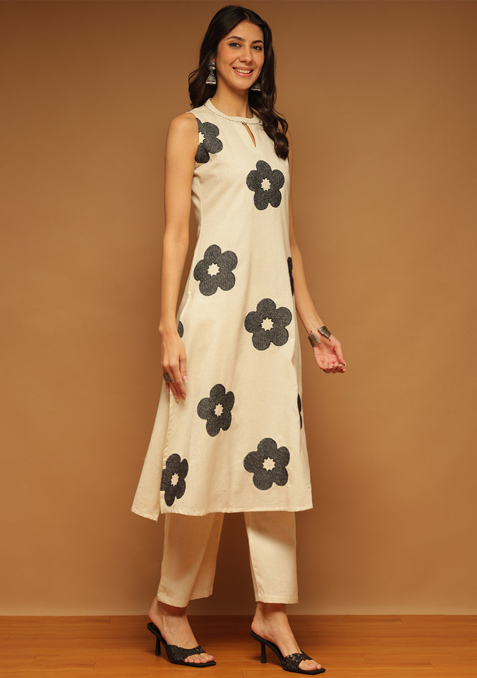 ARAVALII EMBROIDERED BLACK FLOWER CO-ORD SET