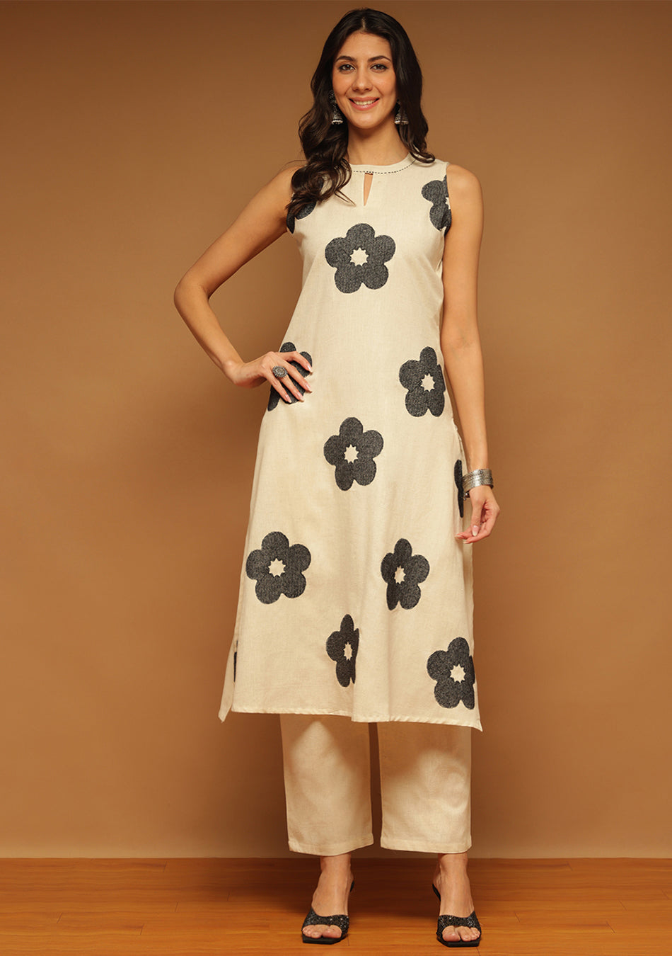 ARAVALII EMBROIDERED BLACK FLOWER CO-ORD SET