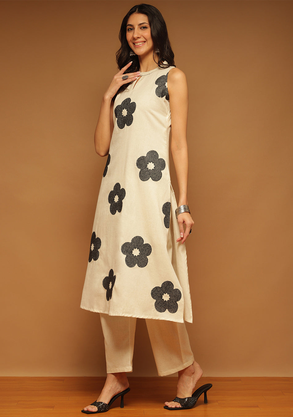 ARAVALII EMBROIDERED BLACK FLOWER CO-ORD SET