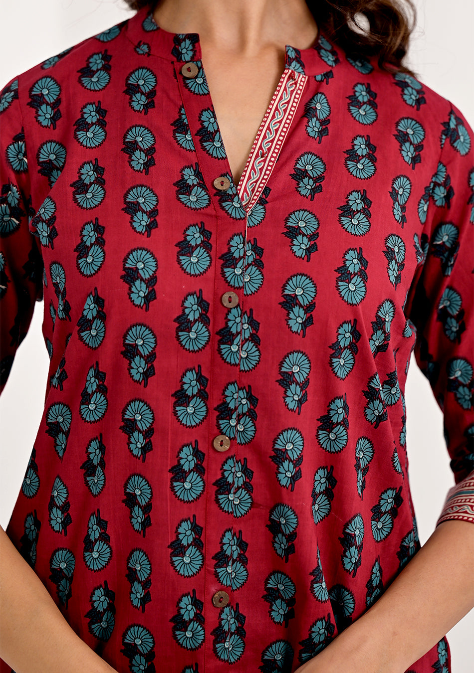 CRIMSON PRINTED FLORAL TOP