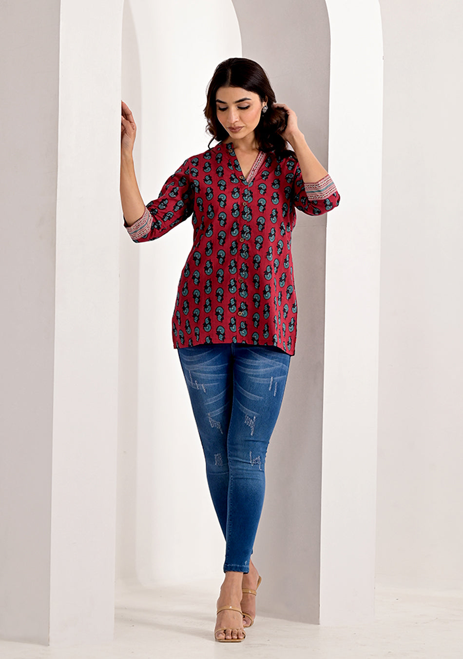 CRIMSON PRINTED FLORAL TOP