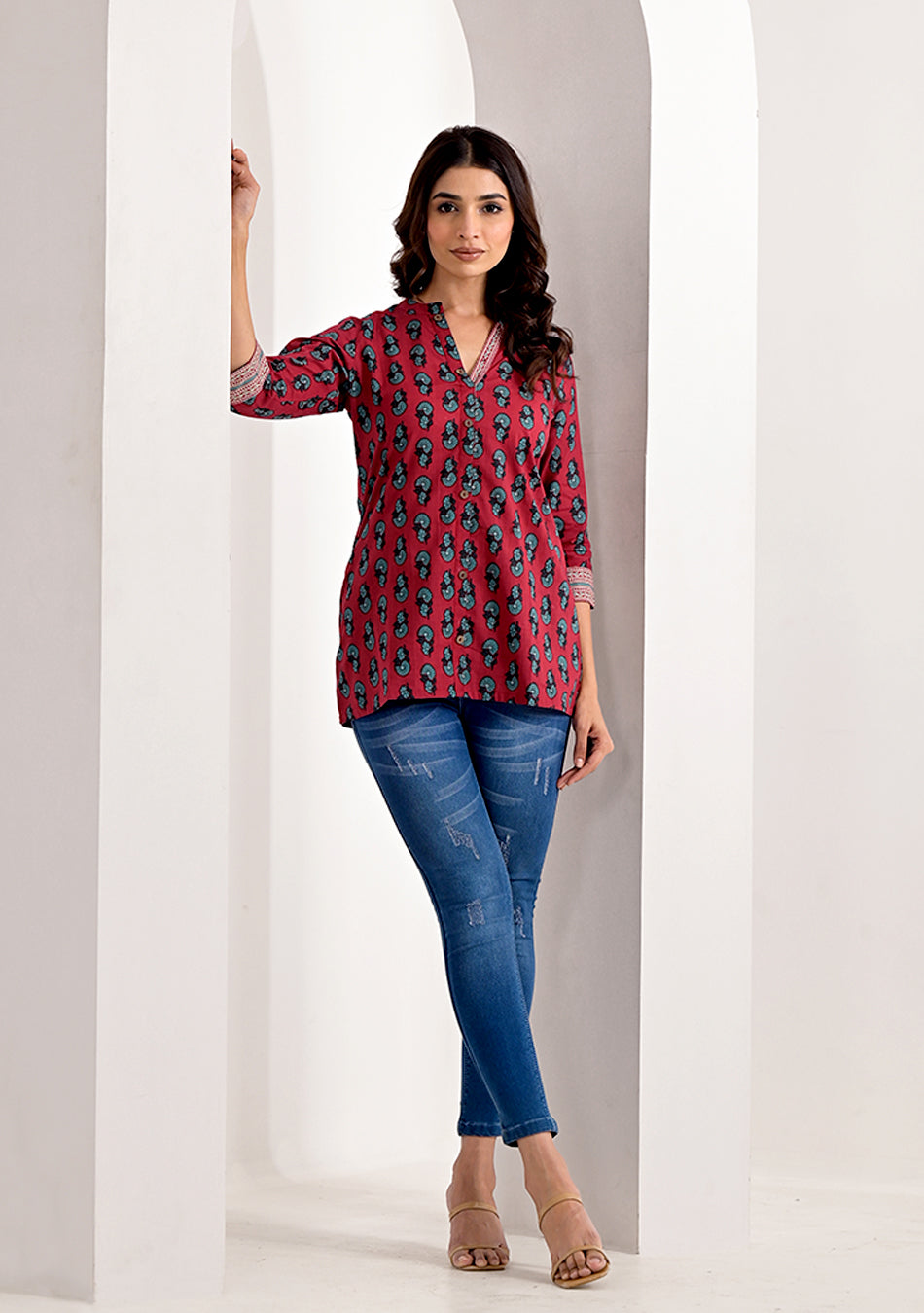 CRIMSON PRINTED FLORAL TOP
