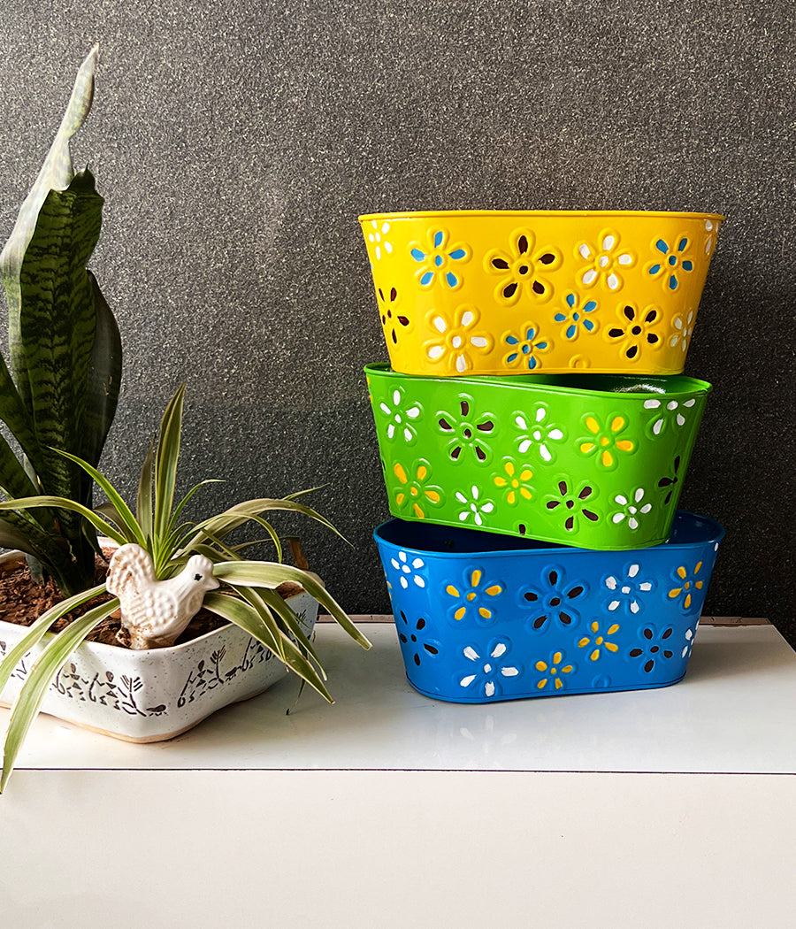 Chikankari Plant Holder