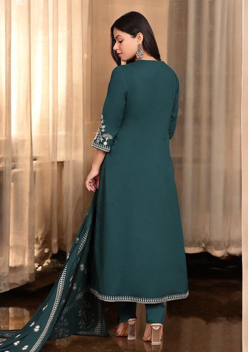 Emerald Noor Embroidery Suit Set