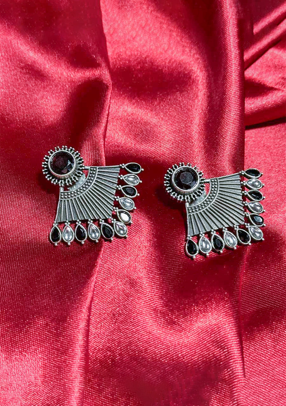 CRIMSON WHISPERING WIND STUDS