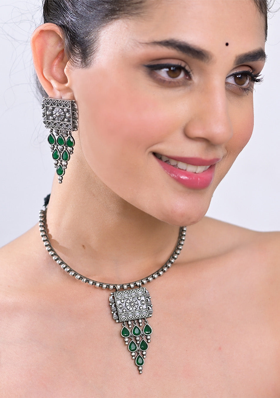 Emerald Oasis Choker Set