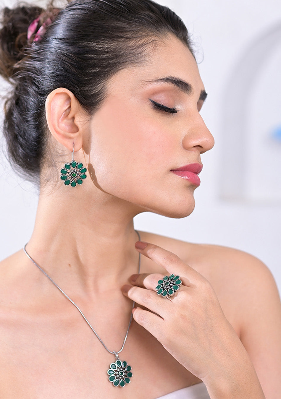 Emerald Blossom Pendant Set