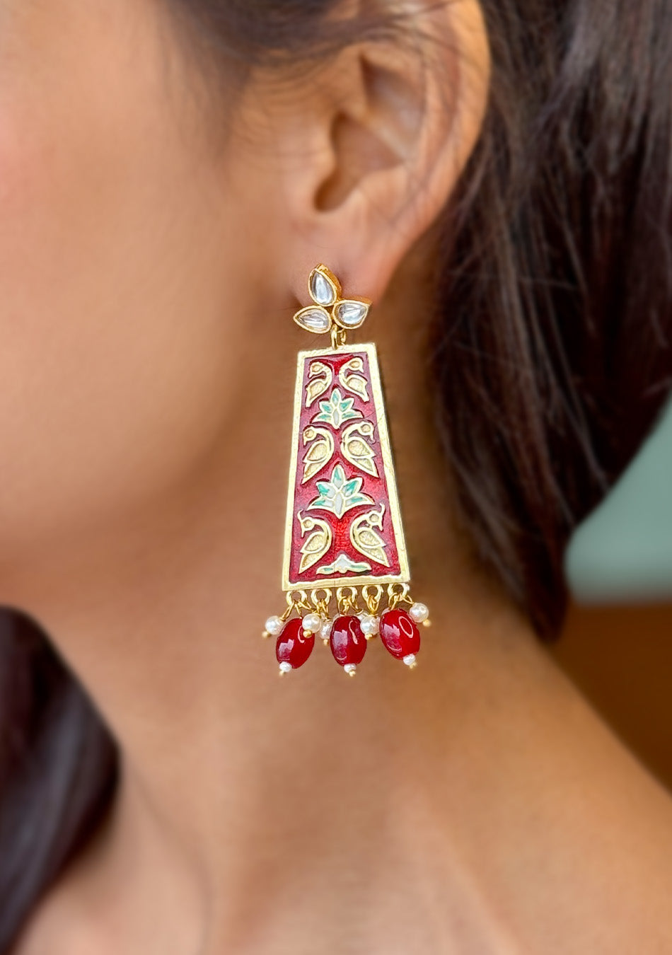 Surkh Meena Earring
